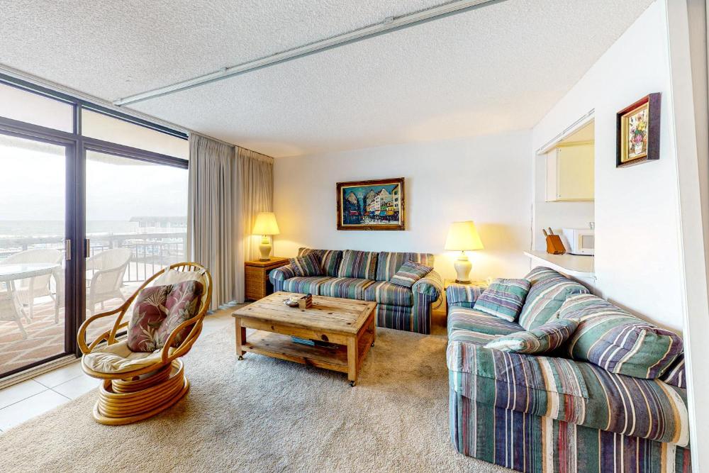 Fountainhead Towers 305